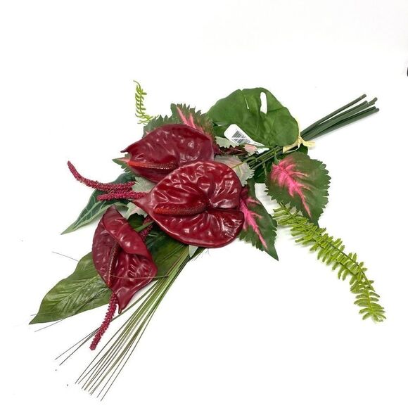 🆕 Fake Flower Bouquet - NWT - Picture 3 of 6